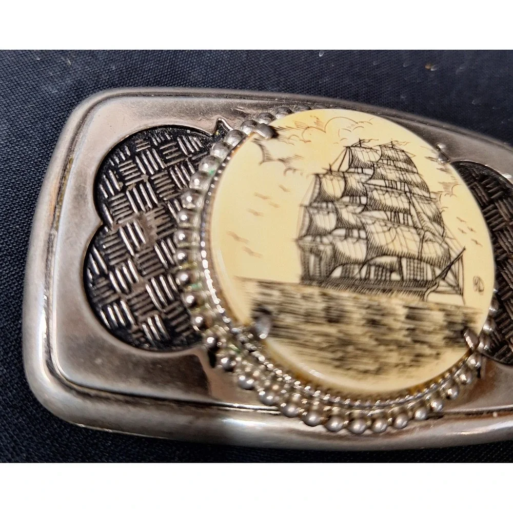 Vintage Scrimshaw Tall Ship Belt Buckle Silver Tone Nautical Sailing‎ Boat RD